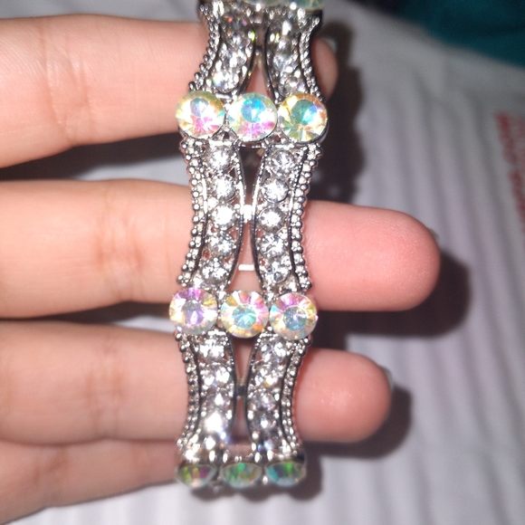 Rhinestones Bracelet - Picture 4 of 5